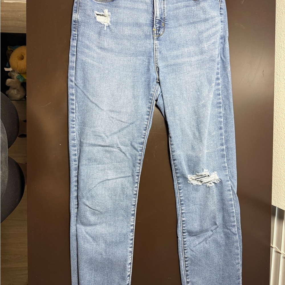 Denizen from Levi’s High Rise Ankle Straight Distressed Jeans, W28